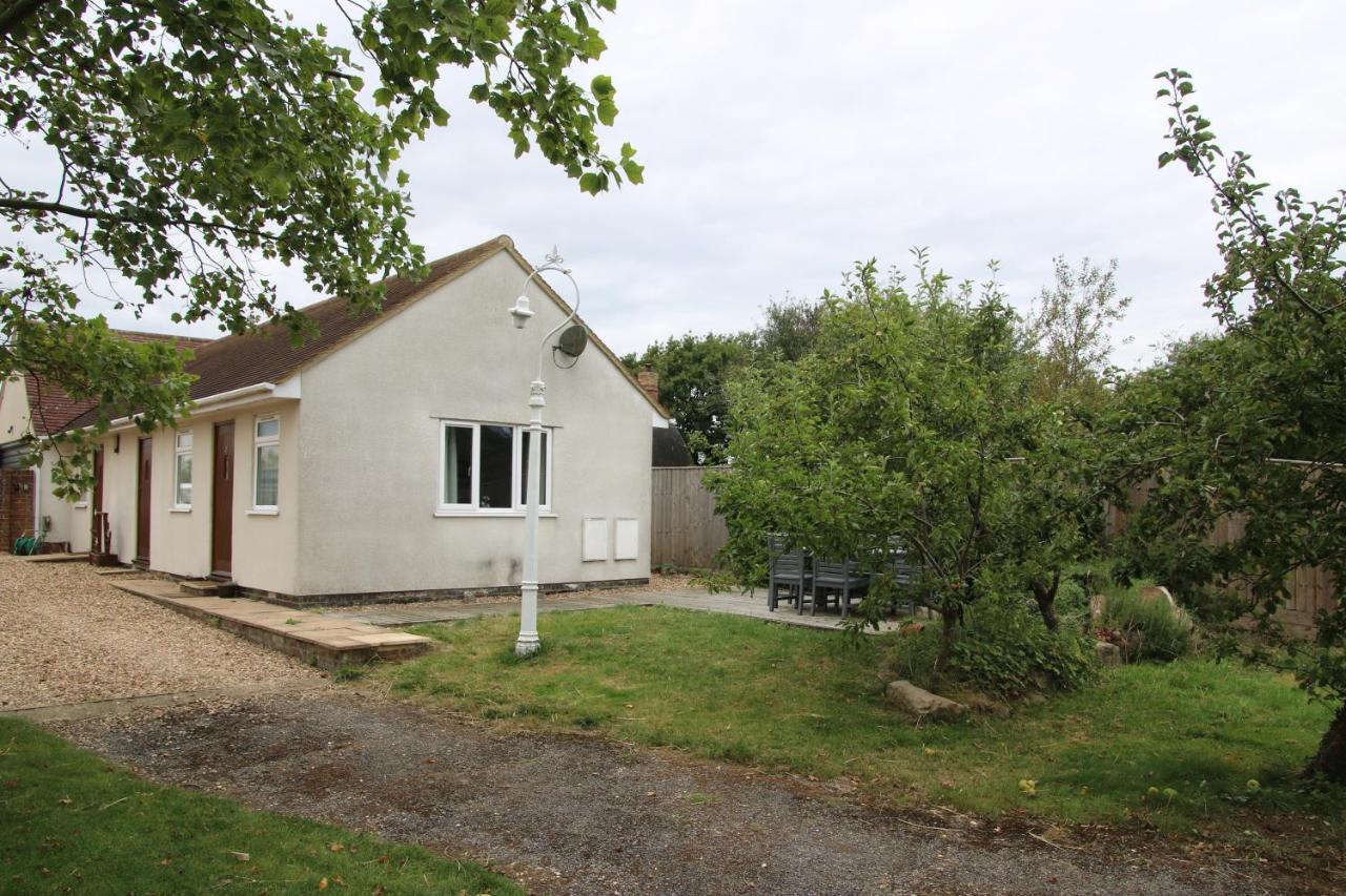 The Stables B&B @ Pear Tree Cottage Winslow Extérieur photo