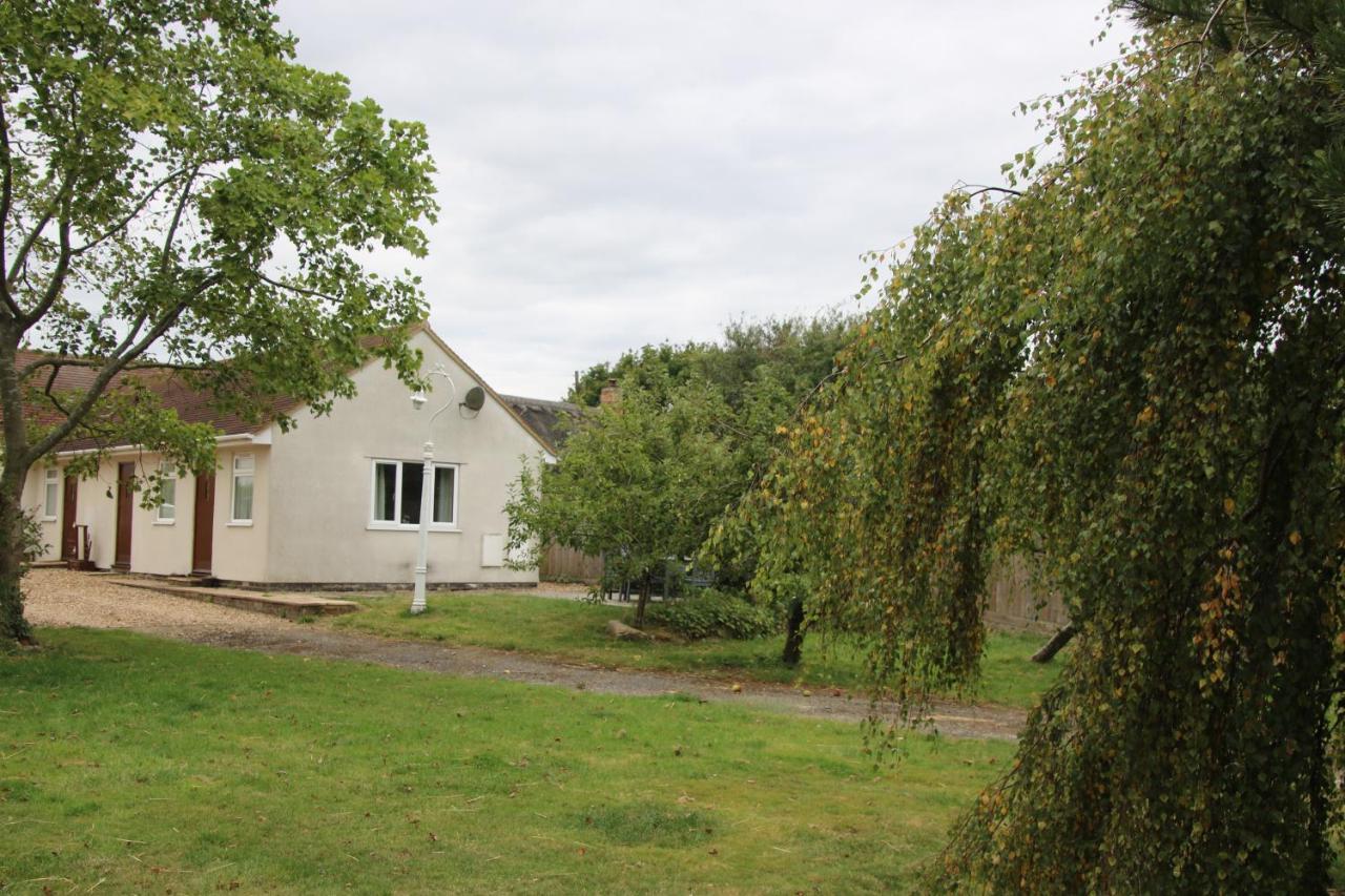 The Stables B&B @ Pear Tree Cottage Winslow Extérieur photo